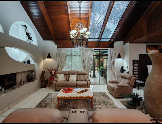 3 BEDROOM HOUSE FOR SALE IN ARCON PARK